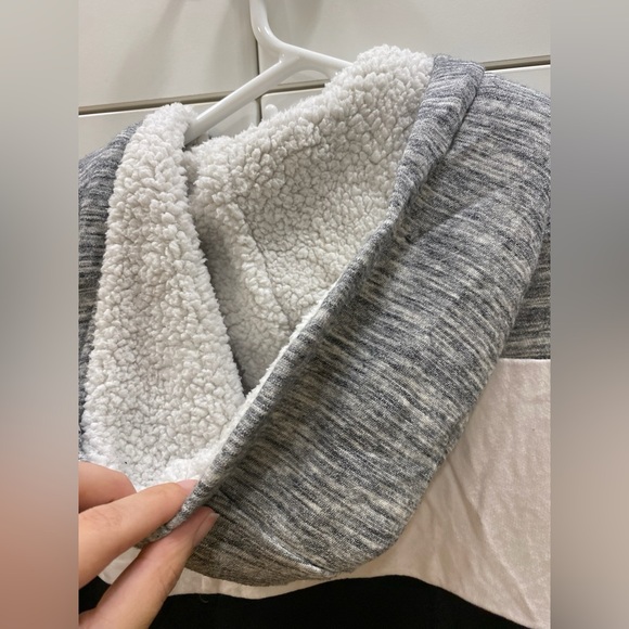 Sherpa Hoodie PINK Victoria’s Secret Zip Up - Picture 5 of 8